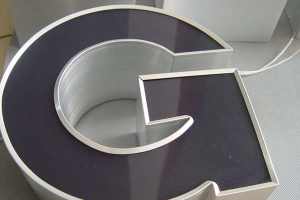 彎字機折彎效果 彎字機折彎效果