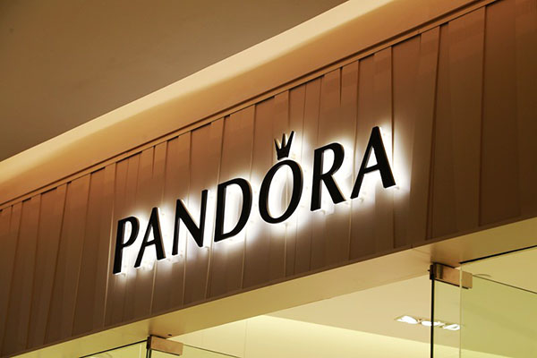 廣告雕刻機(jī)切割樣品 廣告雕刻機(jī)切割樣品