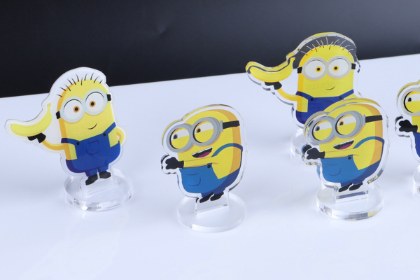 激光雕刻機(jī)加工的亞克力展示品 激光雕刻機(jī)加工的亞克力展示品