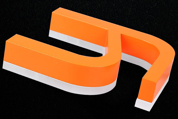 廣告雕刻機(jī)加工的發(fā)光字 廣告雕刻機(jī)加工的發(fā)光字